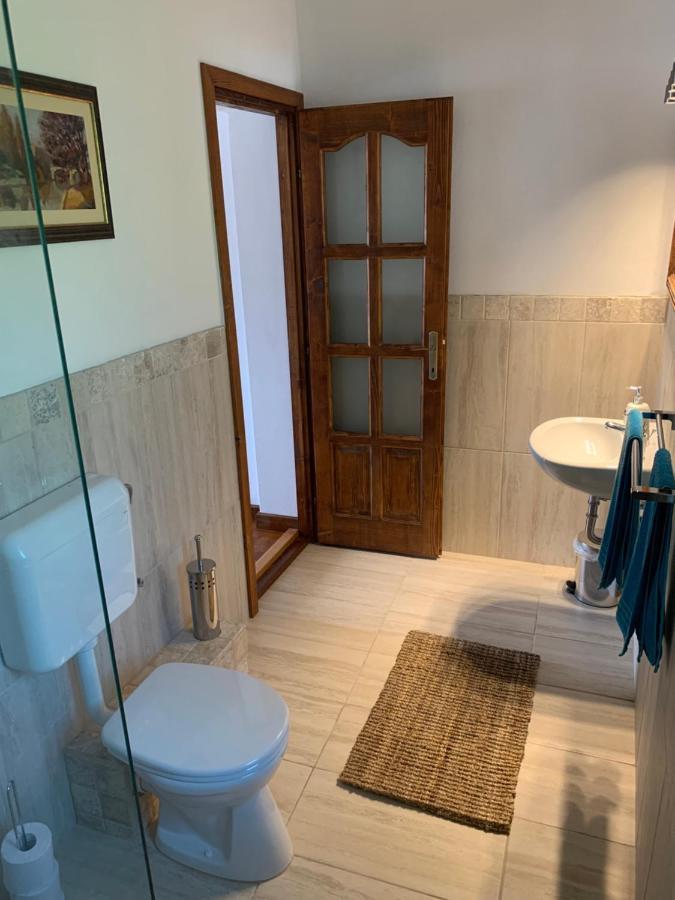 Casa Romana Ieşelniţa Εξωτερικό φωτογραφία