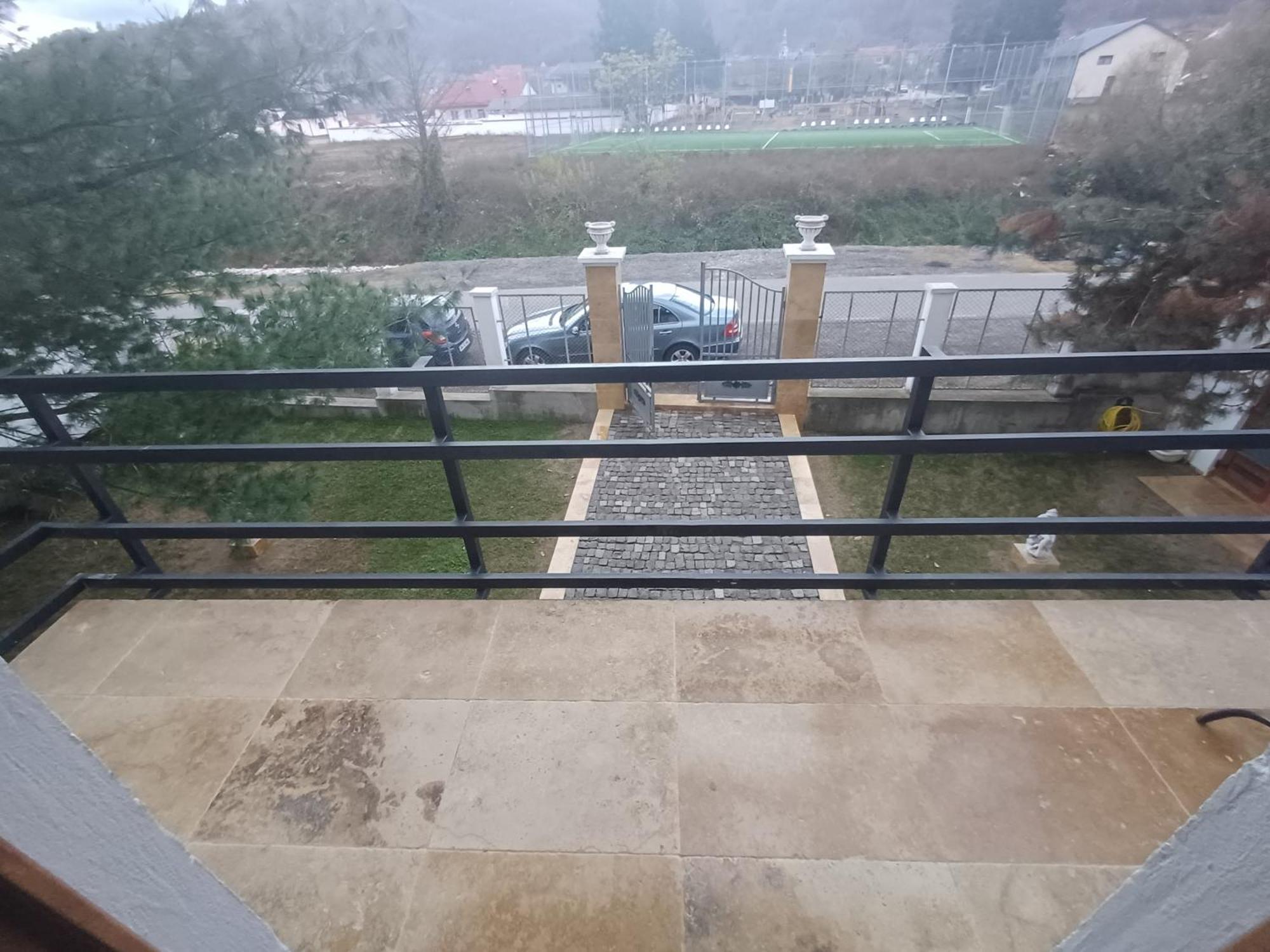 Casa Romana Ieşelniţa Εξωτερικό φωτογραφία